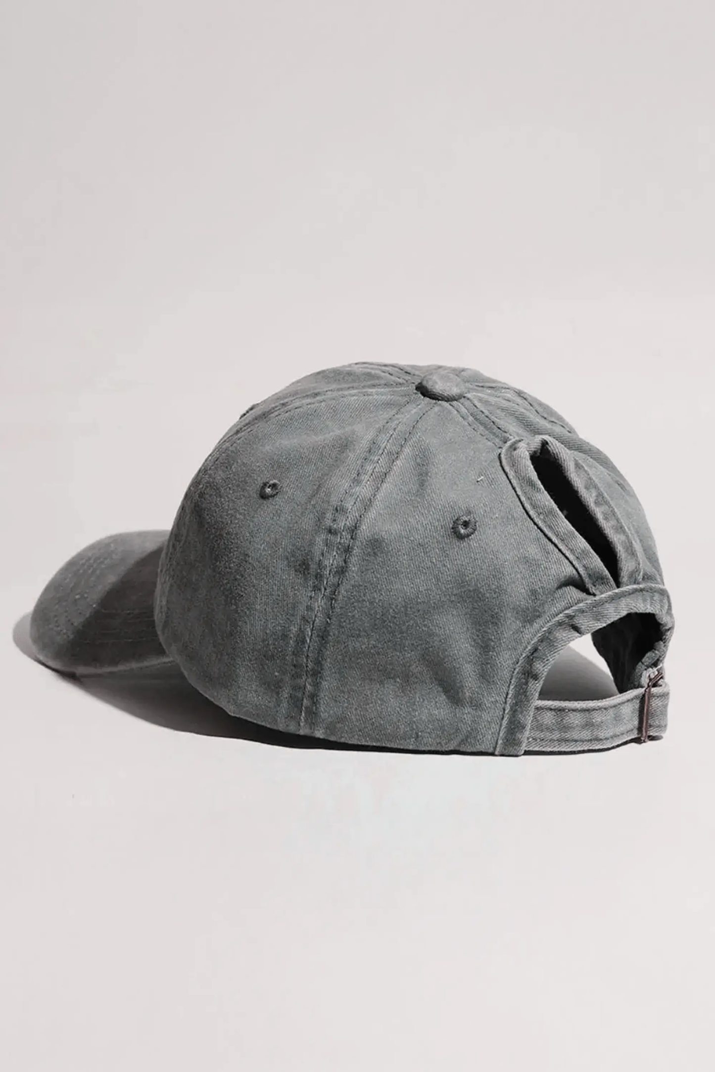 Casquette Queue de Cheval Gris / Ajustable (53-57 cm)